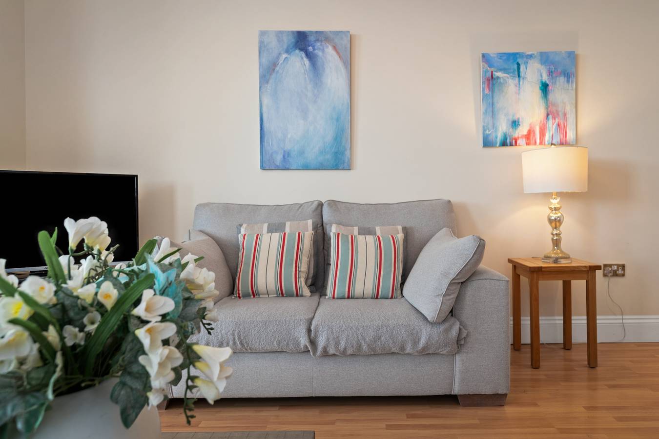Entire apartment, Bryn Y Mor - Swimming Pool and  Sea Views in Tenby, Pembrokeshire