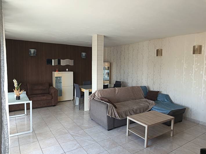 Ganze Wohnung, Ferienwohnung 'Appart Bien Etre' mit Balkon in Montluçon, Montluçon und Umgebung