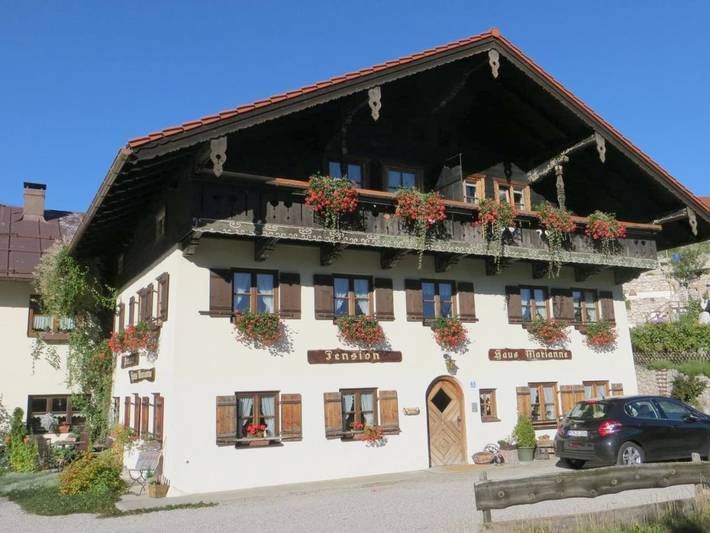 BnB für 2 Personen, mit Garten und Ausblick in Inzell