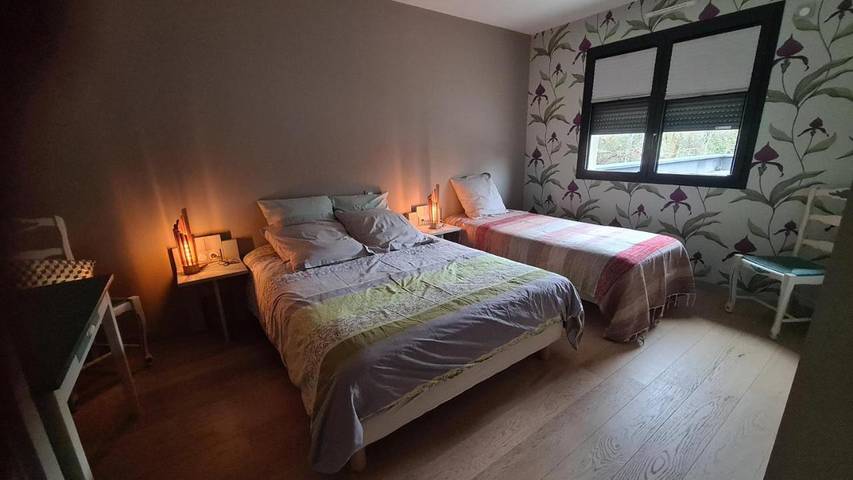 Location de vacances pour 2 personnes, avec piscine ainsi que vue et jardin à Saint-Aubin-de-Médoc - 4