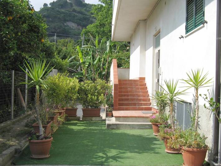 Ferienhaus für 4 Personen, mit Garten und Ausblick, kinderfreundlich in Tropea