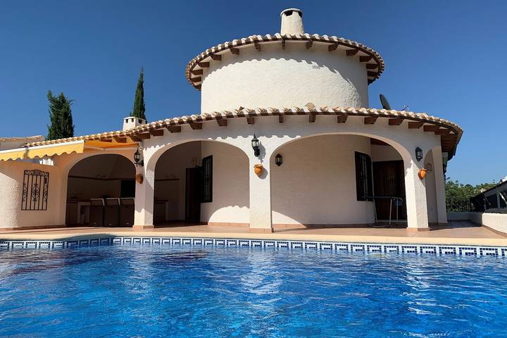 Villa pour 4 personnes, avec jardin et terrasse - 1