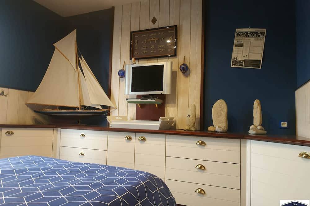 Private heated swimming pool in Séné, Côte des Mégalithes