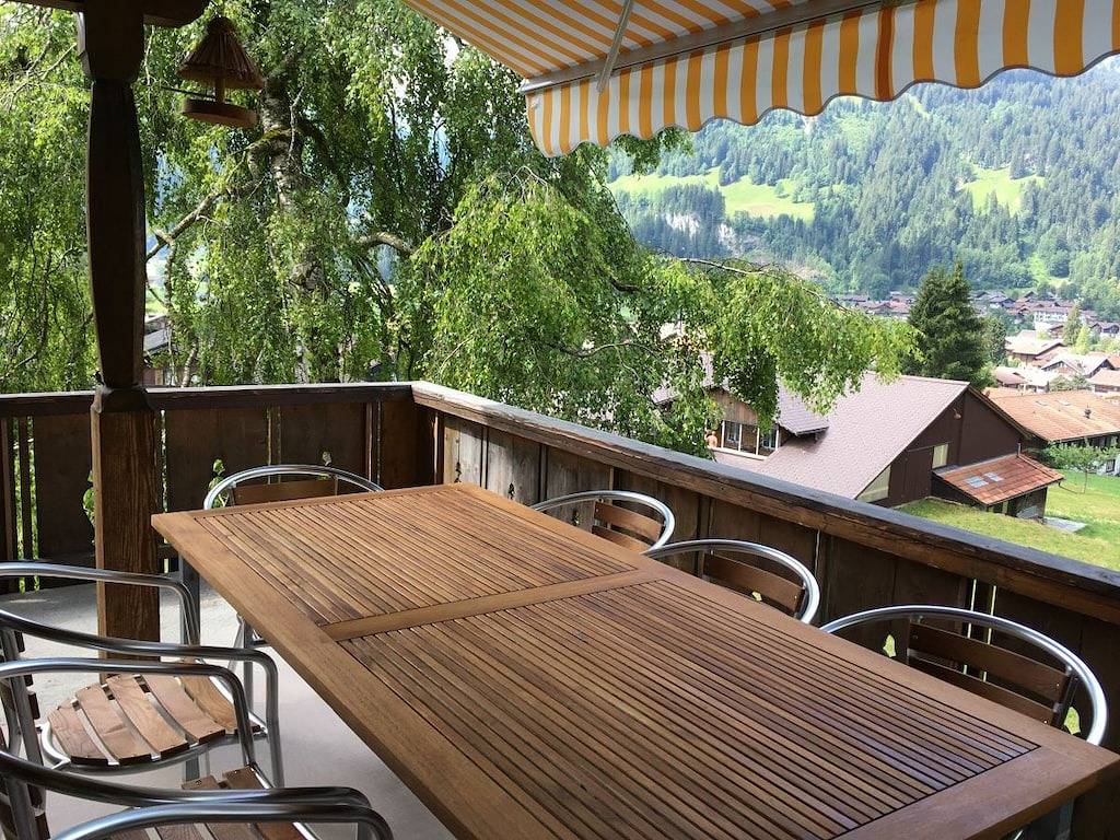 Vakantiehuis in Lenk met zwembad in Lenk im Simmental, Lenk