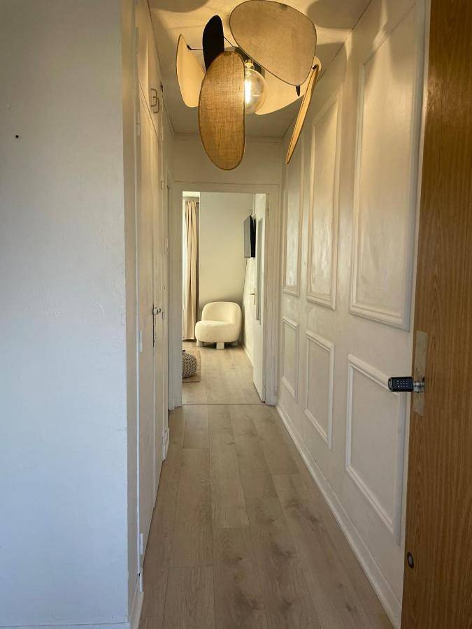Appartement entier, One-Bedroom Apartment in Mondeville, Région de Caen