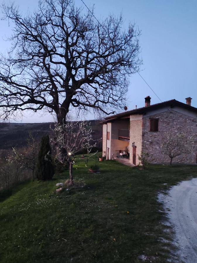 B&b per 4 persone, con Giardino e Piscina nonché Panorama a Zocca
