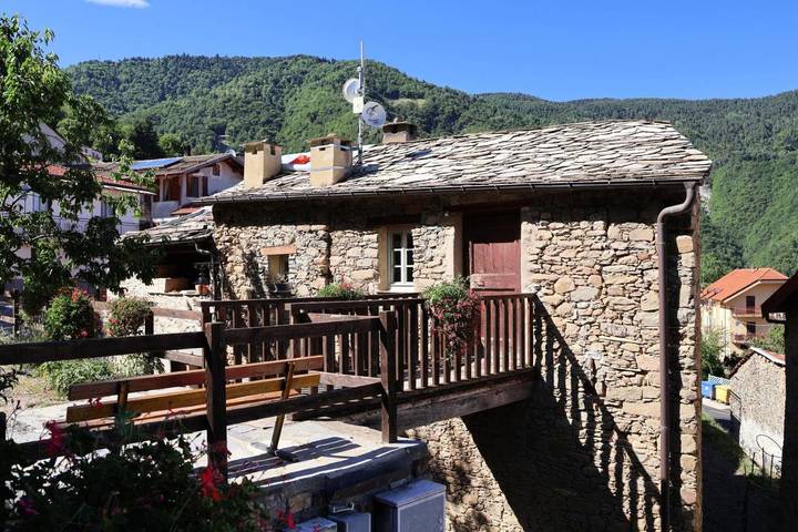 Maison d’hôte pour 4 personnes, avec Jardin à Ormea