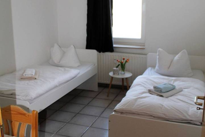 Ferienwohnung für 3 Personen, mit Terrasse in Droyßig - 4