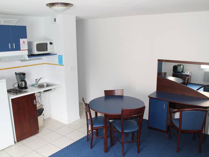 Apartamento de vacaciones para 4 personas, con piscina y terraza - 1