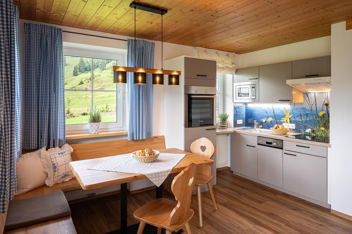 Ganze Ferienwohnung, Wohnung 6, 62qm, 2 Schlafzimmer, große Südterrasse in Balderschwang, Bayerisch Schwaben