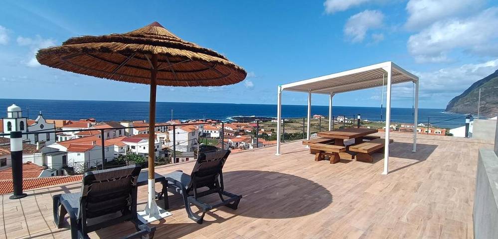 Casa rural para 8 personas, con Terraza además de Jardín y Vistas en Santa Cruz das Flores - 2