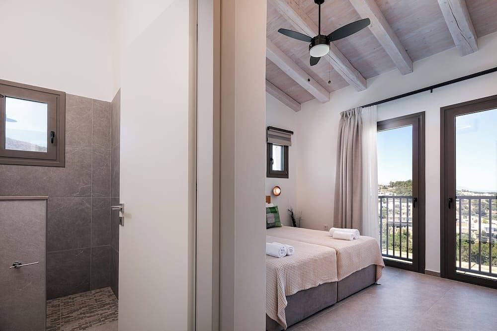 Villa Shine 5 bdrs w/private pool and playroom in Rethymno und Umgebung