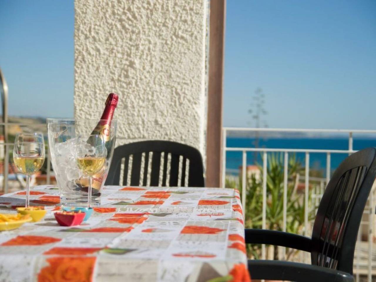 Appartement entier, Ruhige Ferienwohnung in Sciacca mit Grill und Terrasse und Meerblick in Localita San Giorgio, Sciacca