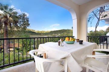 Apartment for 4 People in Laganas, Zakynthos, Photo 4