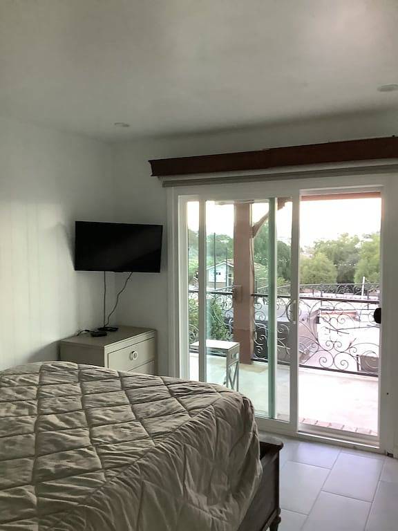 Beautiful home with beautiful view to the lake in Lake Elsinore, Riverside County