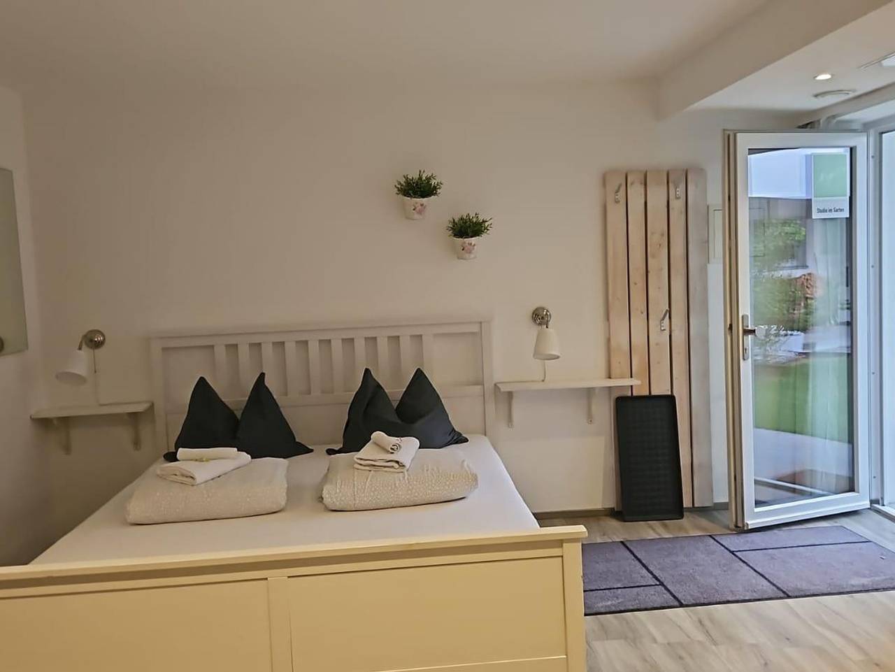 Ganze Ferienwohnung, Fewo Nigler - Studio Garten/Bergblick in Innsbruck, Innsbruck und Umgebung