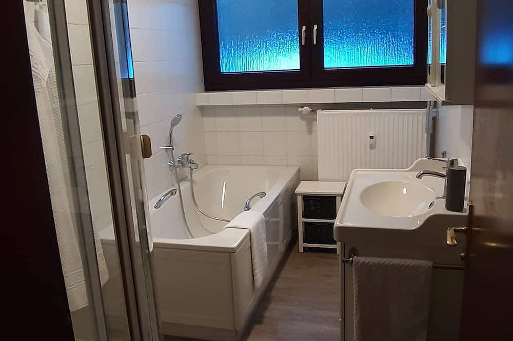 Ganze Wohnung, Gegend mit tollen Freizeitangeboten in der näheren Umgebung. in Wolfegg, Württembergisches Allgäu