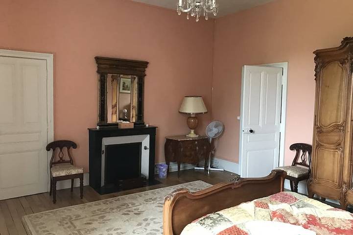 Location de vacances pour 20 personnes, avec jardin à Journet - 2