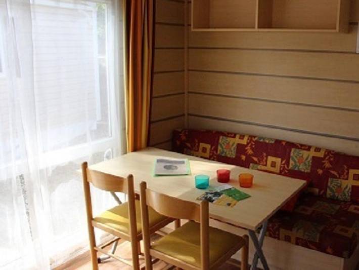 Camping Le Devancon - Mobilheim 4 personen - Maxi Confort Irm Loggia 4 pers 2Schlafzimmer - Klima in Peynier, Mittelmeerküste (Frankreich)