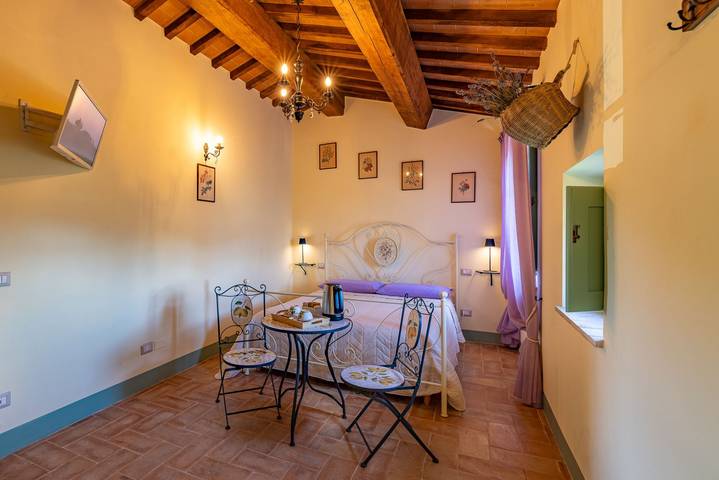 Casa vacanza per 2 persone, con Terrazza e Giardino nonché Vista lago a Chiusi