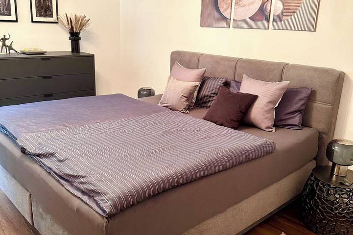 Ganze Wohnung, Gemütliche Ferienwohnung Nähe Waldrand und fränkisches Seenland in Heideck, Frankenalb