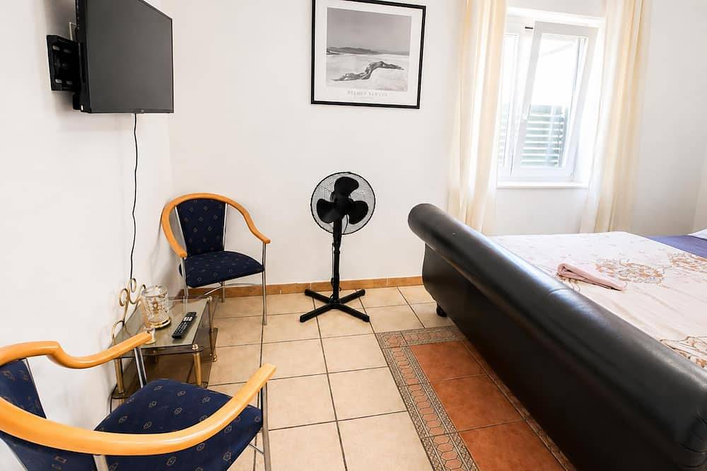 Exquisite Home w/ Garden & Free Parking - for 20p in Floridsdorf, Wien