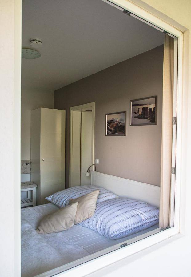 Ferienwohnung für 2 Personen, mit Balkon und Seeblick sowie Ausblick in Schausende - 3