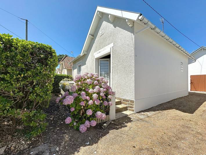 Location de vacances pour 4 personnes, avec terrasse et jardin à Saint-Michel-Chef-Chef - 3