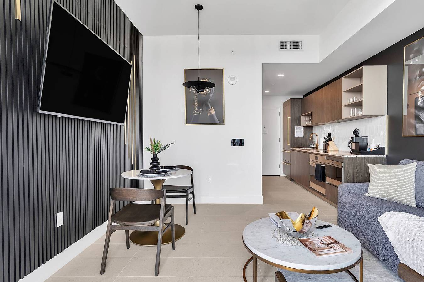 Entire apartment, Penthouse 1Br • Breathtaking City & Water Views in Miami, Florida