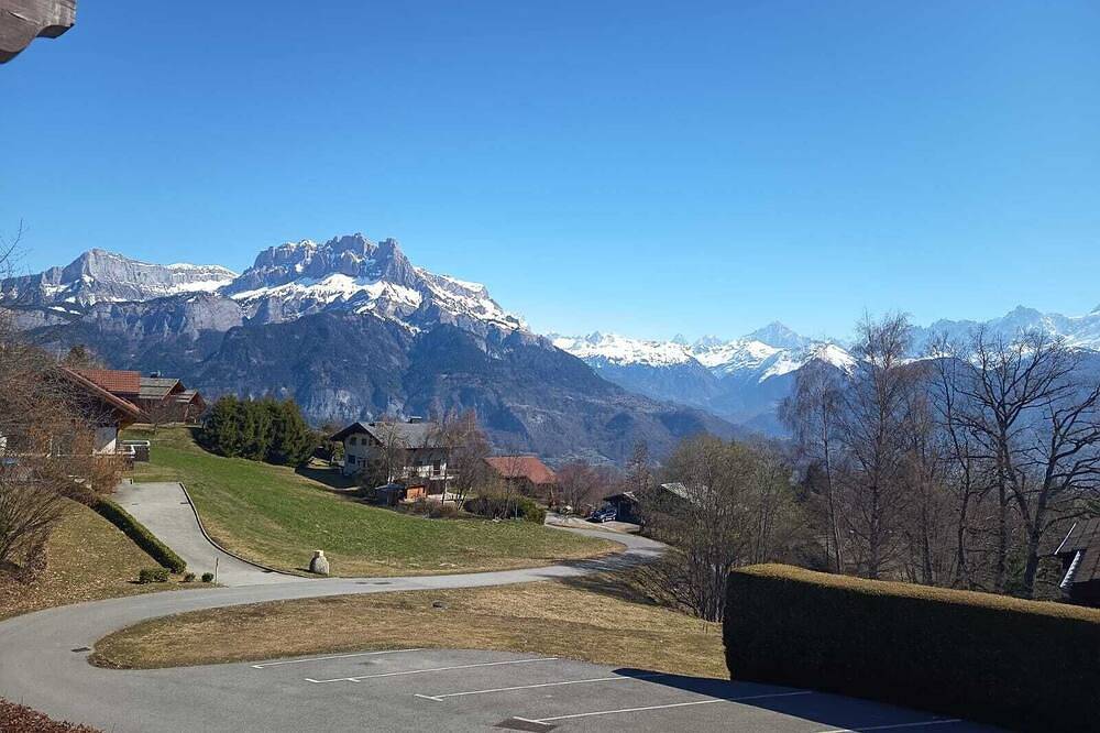 Ganze Wohnung, Apartment with Mont Blanc view, terrace and garage in Cordon, Pays du Mont-Blanc