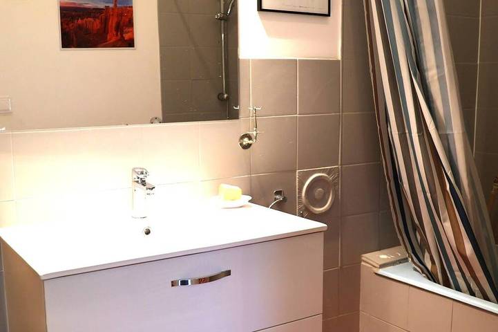Location de vacances pour 10 personnes, avec jardin et terrasse à Chaulgnes - 4