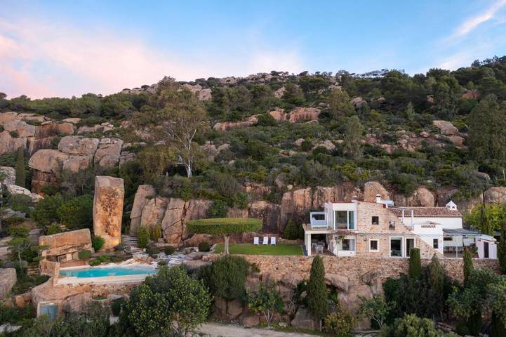 Chalet para 7 personas, con vistas además de jardín y piscina en Campo de Gibraltar - 2
