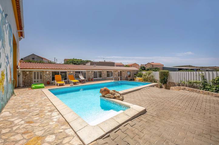 Casa de vacaciones para 3 personas, con Terraza además de Jardín y Piscina en Lisboa y alrededores