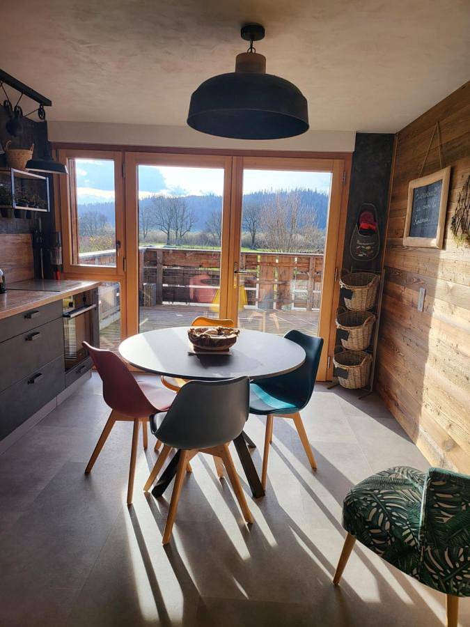 Appartement entier, Le cocon du rondeau(gîte cosy) in Mouthe-Lac et Mont d’Or, Parc naturel régional du Haut-Jura