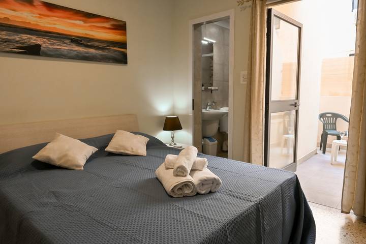 Hôtel pour 2 personnes, avec vue sur l’océan et terrasse dans St. Paul's Bay