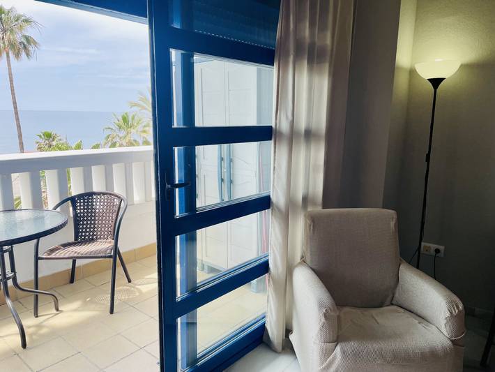Apartamento entero, Edificio Arrecife Primera Línea | Vistas al Mar y in Torrox Costa, Torrox