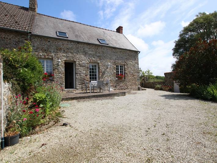 Gîte pour 6 personnes, avec jardin à Saint-Maurice-en-Cotentin