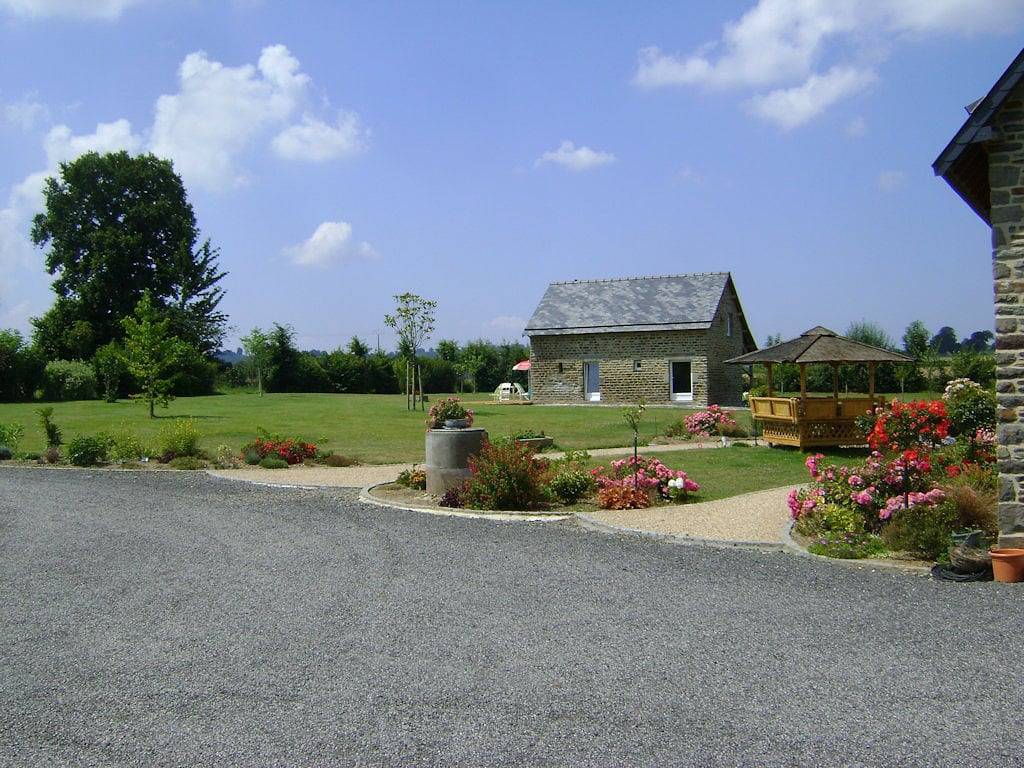 La Longère - Chambre violettes in Chênedollé, Saint-Pierre-Maubant-du-Bocage