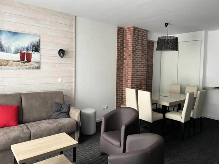 Ferienwohnung für 8 Personen, mit Balkon und Pool, kinderfreundlich - 1