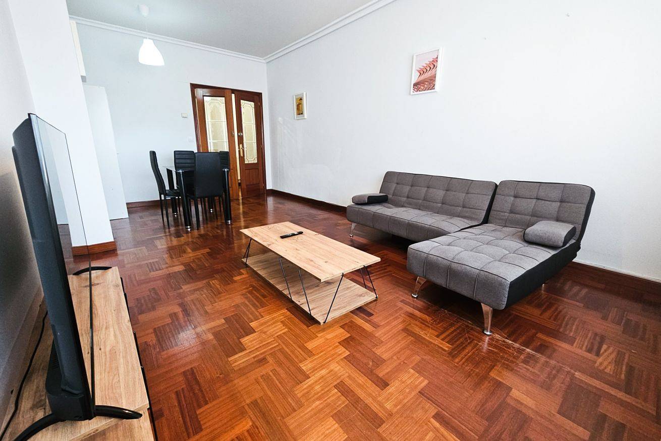 Appartement entier, Trav. Tivoli 25 in Bilbao, Biscaye