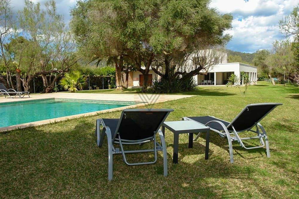 Son Jordi,sea first line Villa in Costa los Pinos, Mallorca in Costa dels Pins, Son Servera