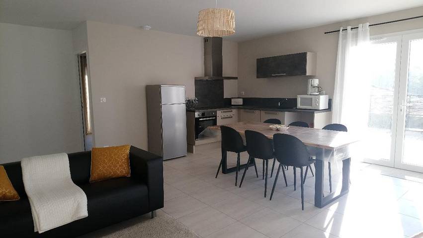 Villa pour 6 personnes, avec piscine ainsi que jardin et terrasse dans Massif central - 3