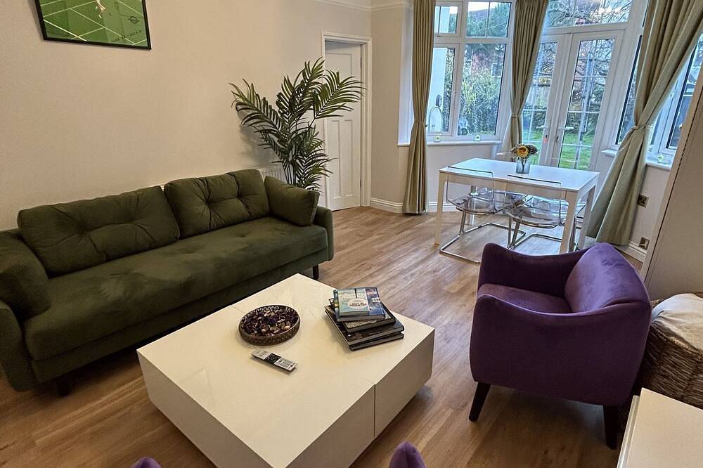 Vacation Apartment for 5 Guests in Merton, London