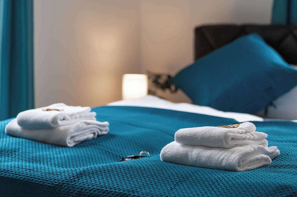 Ganze Wohnung, Lit Living: Luxus | Box Spring | Kitchen | Parking in Altenstadt, Wetterau