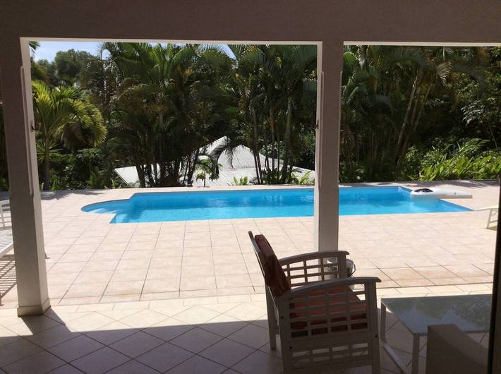 Location de vacances pour 6 personnes, avec piscine et terrasse à Petit-Bourg - 3