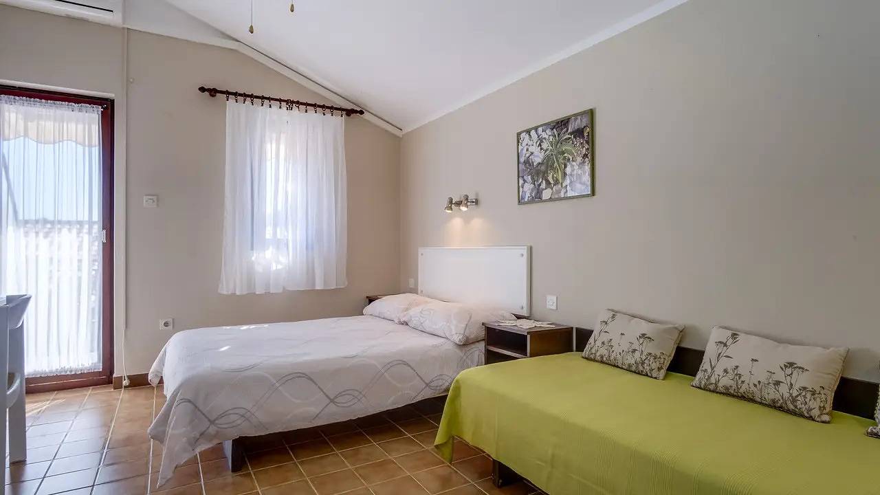 Cijeli apartman za odmor, Ferienwohnung für 3 Personen (25 m²) in Artatore in Losinj, Kvarn Islands