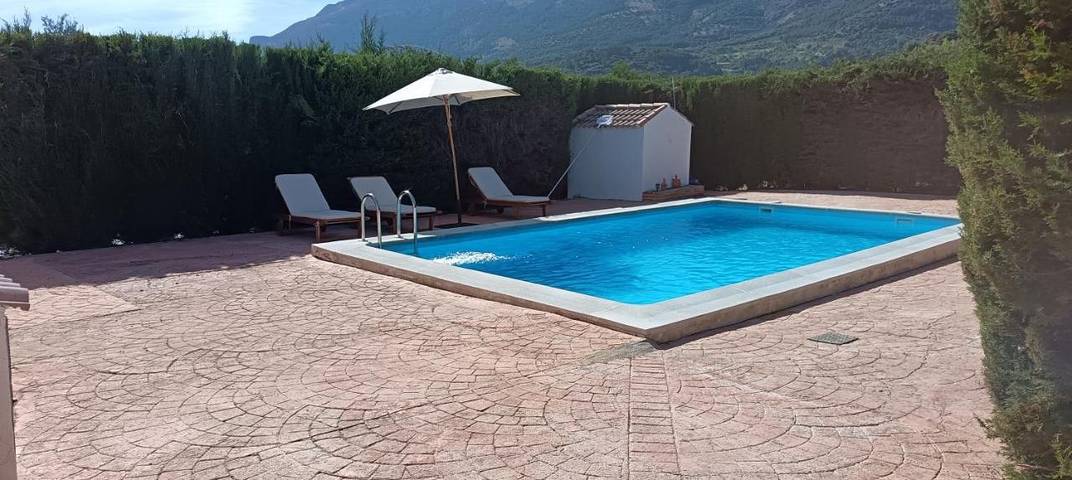 Casa rural para 6 personas, con Terraza y Jardín además de Piscina y Vistas en Torres (Jaén) - 2