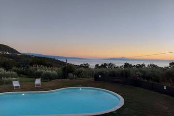 Ferienhaus für 4 Personen, mit Garten und Balkon in Kalabrien