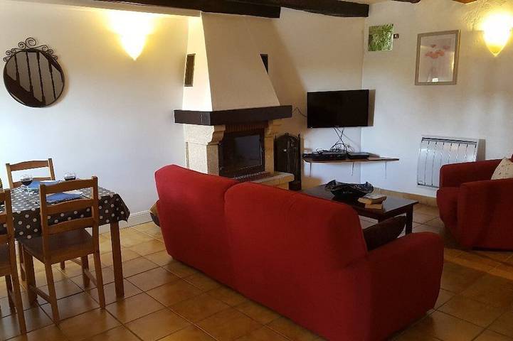 Gîte pour 4 personnes, avec terrasse ainsi que piscine et jardin à Camors - 4