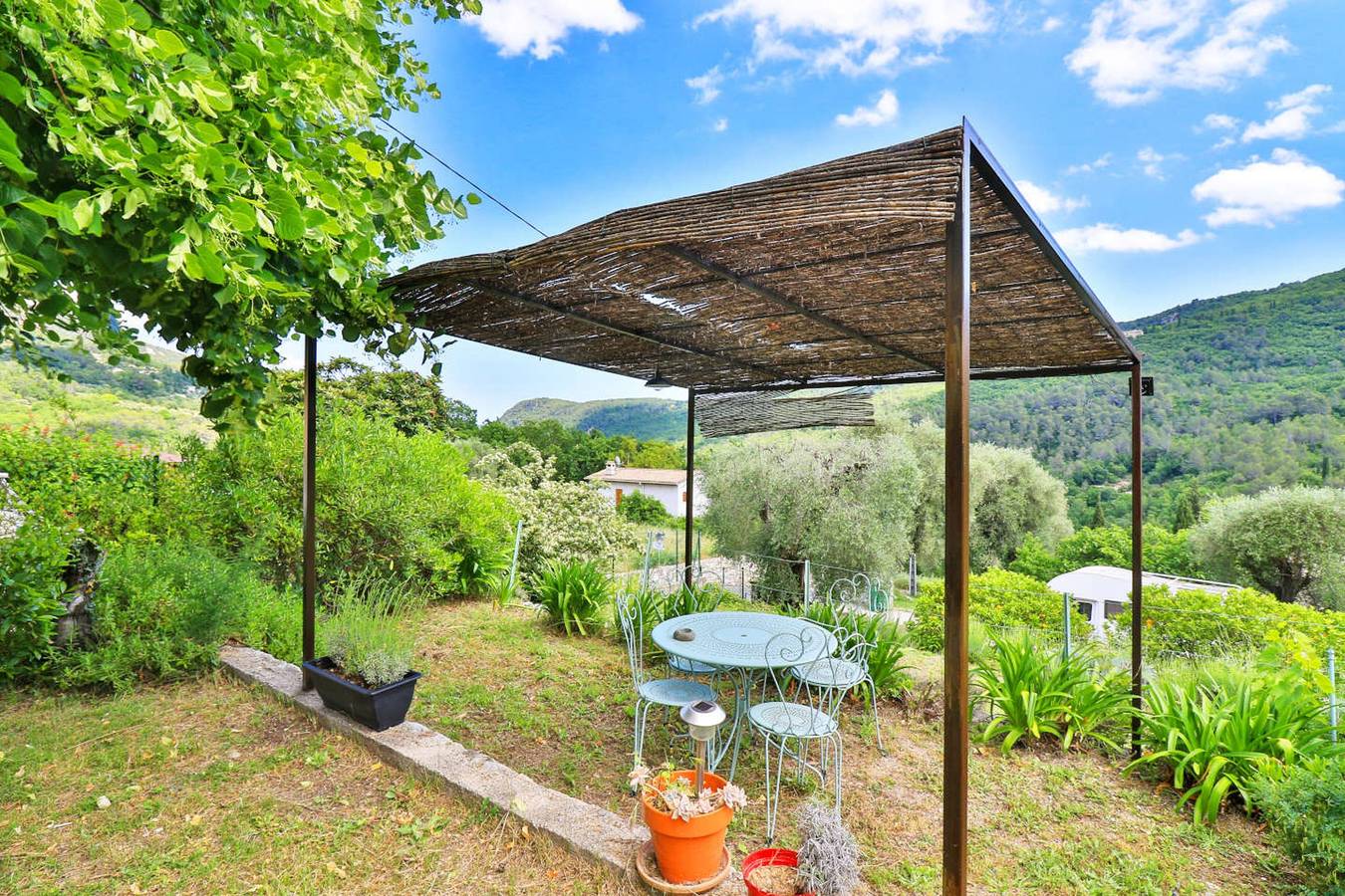 Apartamento entero, Apartamento acogedor en Le Bar-sur-Loup 40 m² con jardín privado in Le Bar-sur-Loup, Costa mediterránea (Francia)